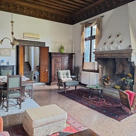 Appartamento Palazzo Foscarini .
