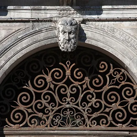 דירה Inside Palazzo Foscarini ונציה